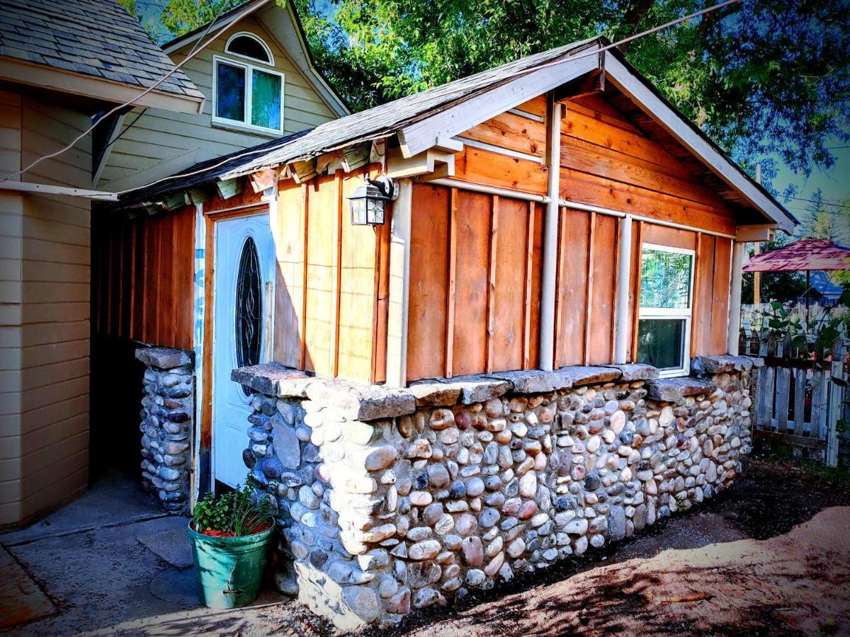 Three Bears Inn Saint Anthony Exterior photo